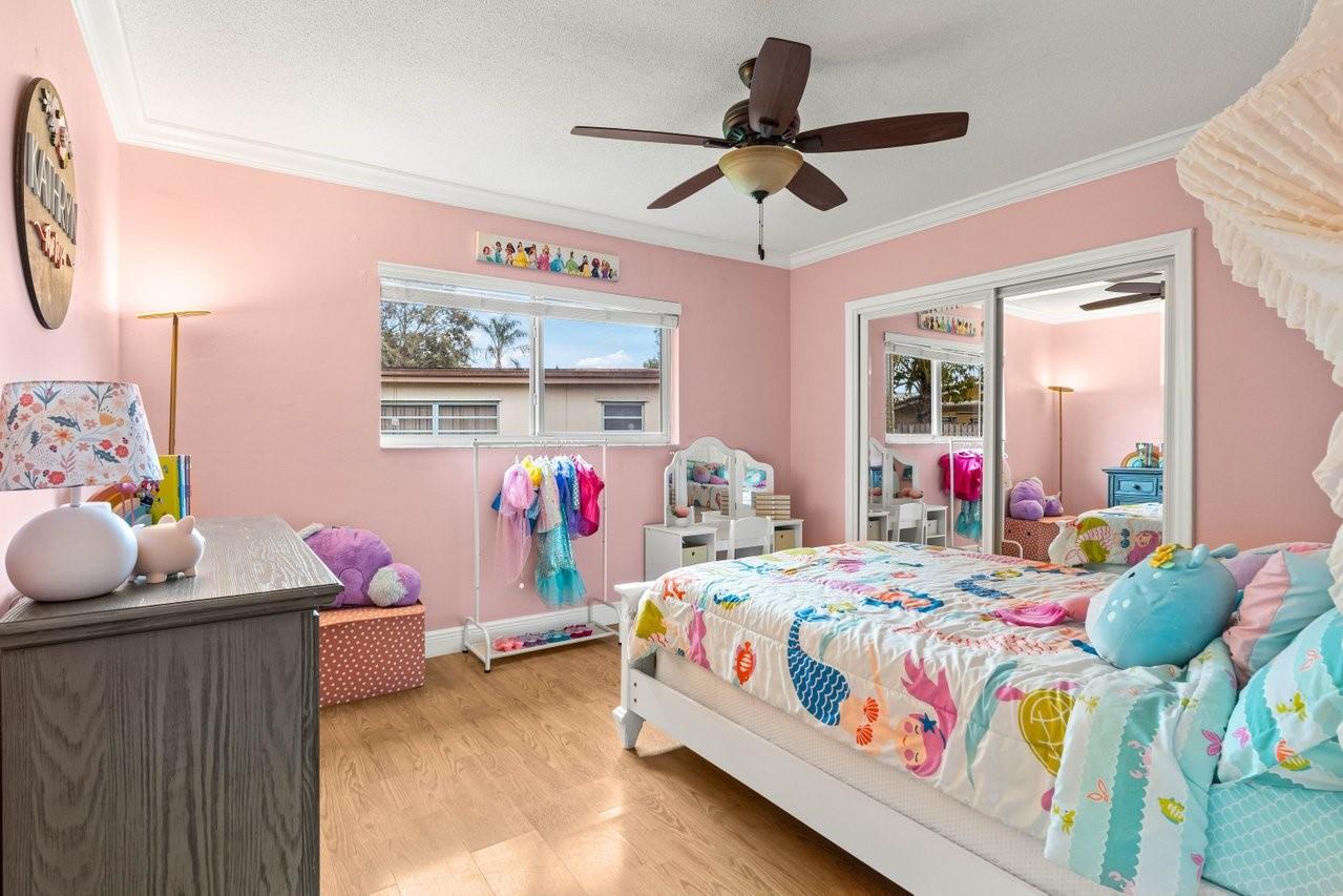 1200 SW 68th Ave