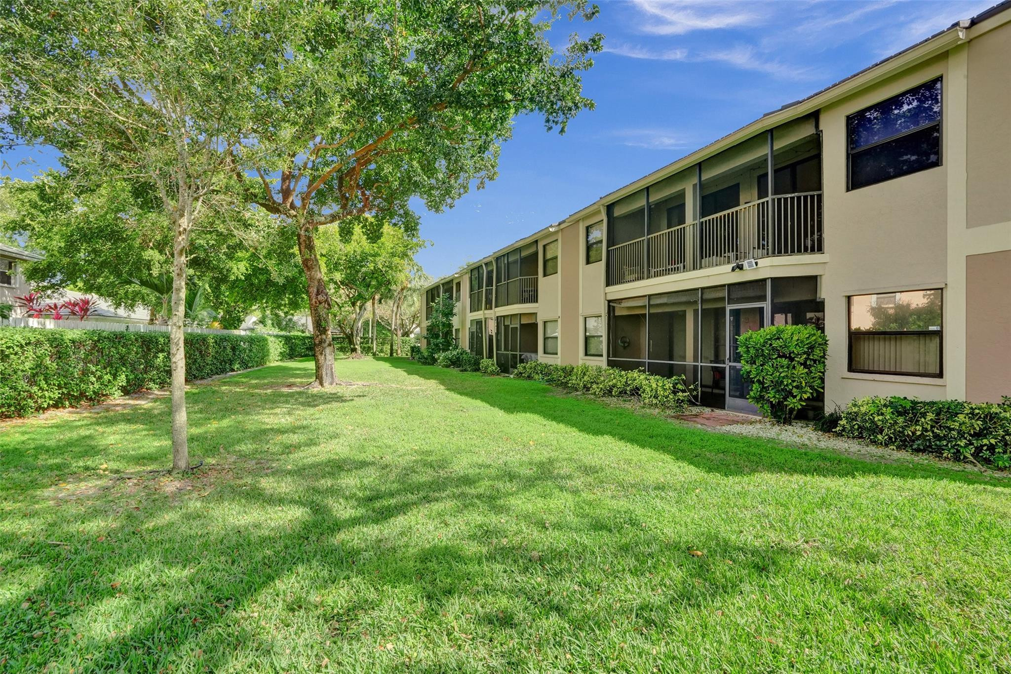 9813 NW 1st Ct 9813