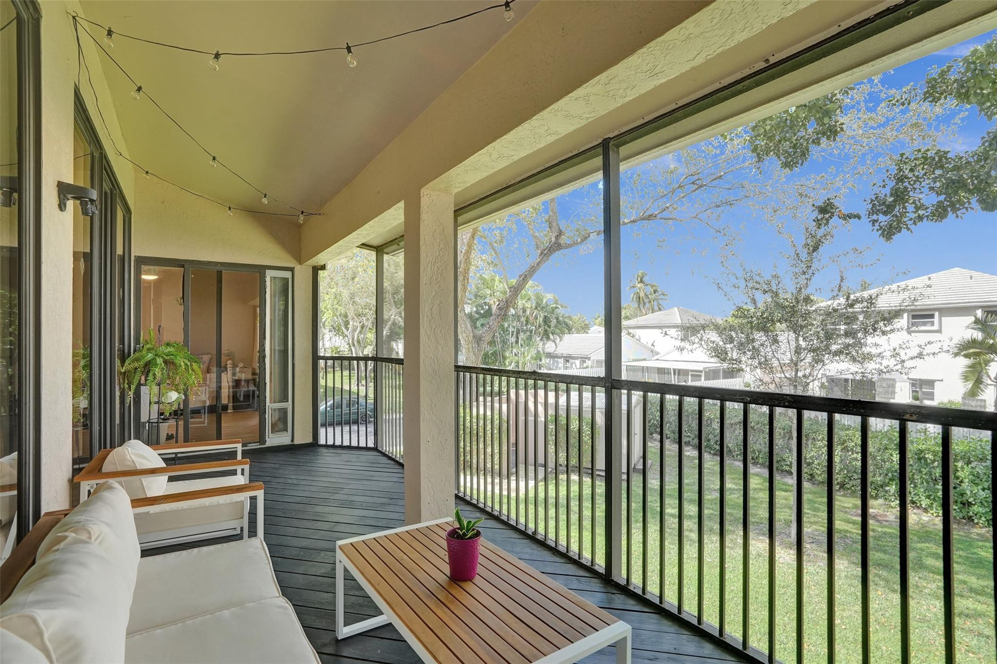 9813 NW 1st Ct 9813