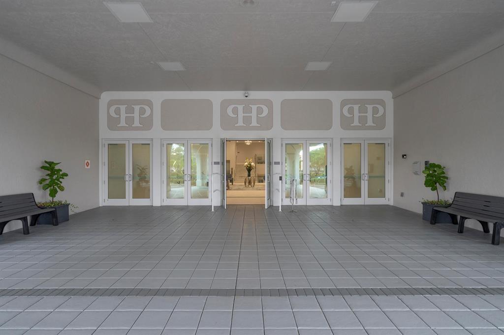 6125 Sunny Pointe Cir