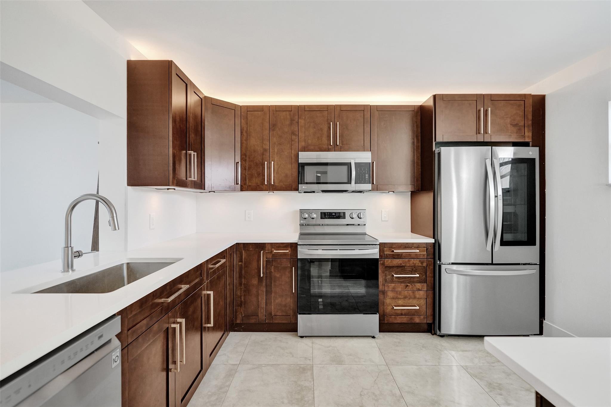 8750 Azalea Ct 103