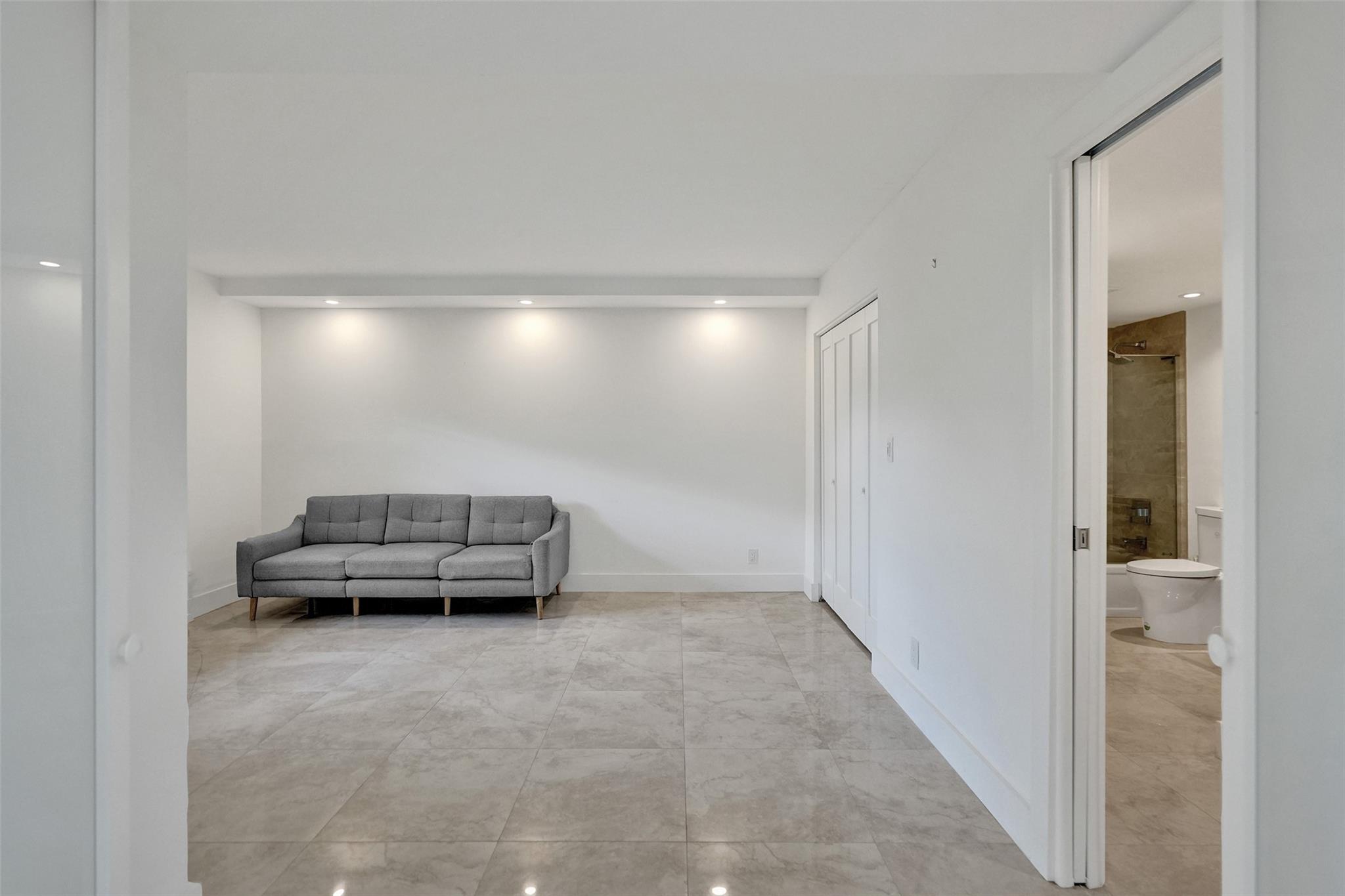 8750 Azalea Ct 103