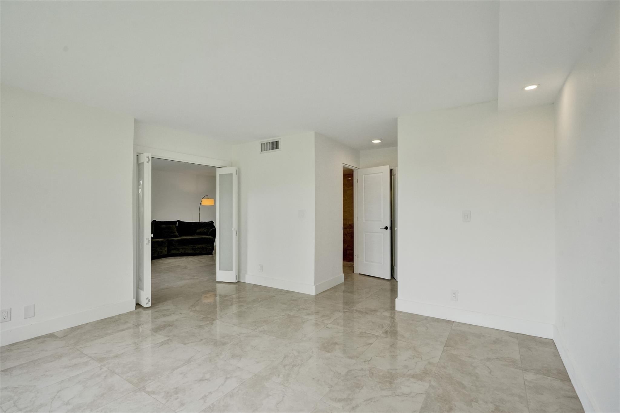 8750 Azalea Ct 103