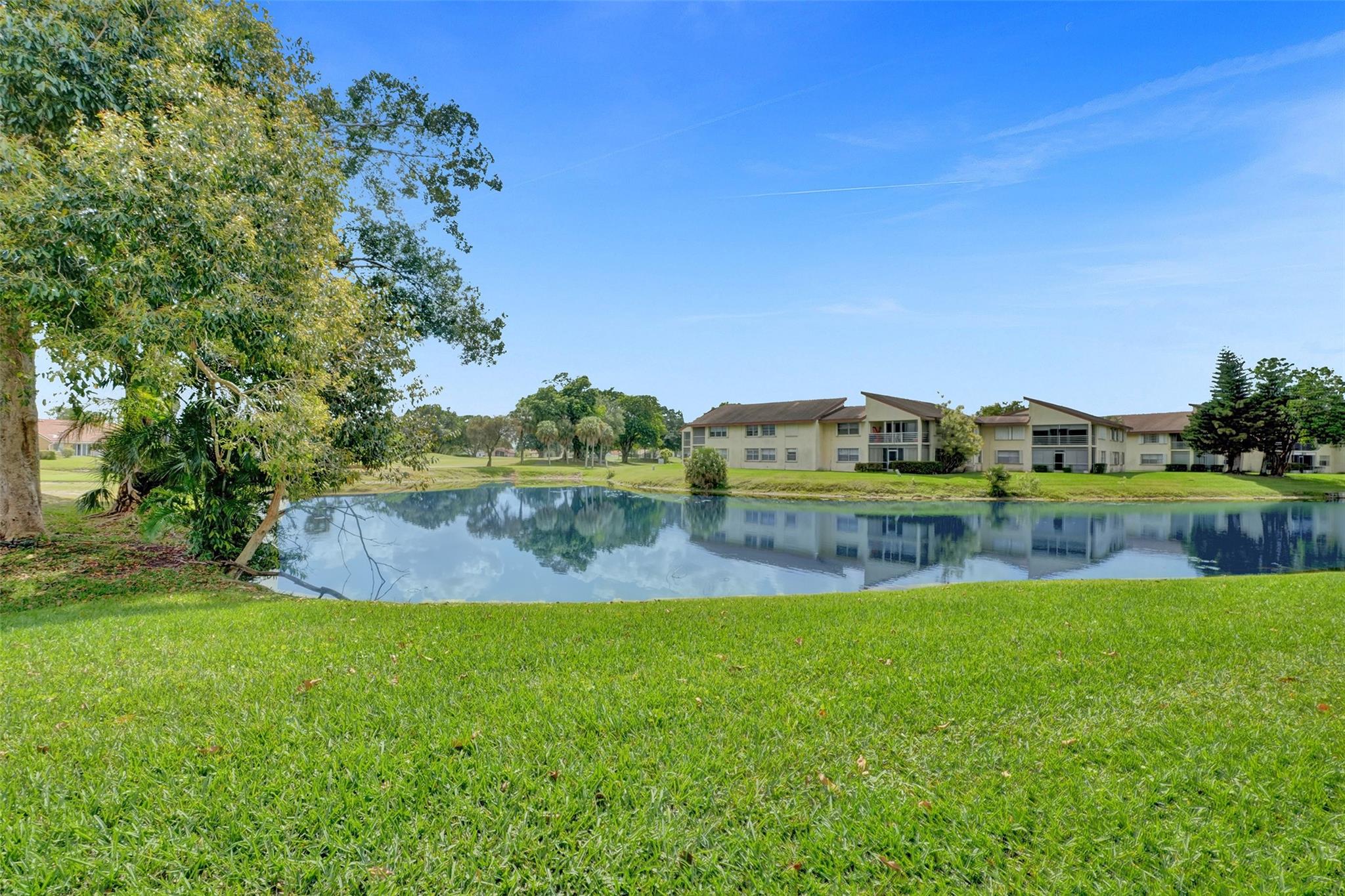 8750 Azalea Ct 103