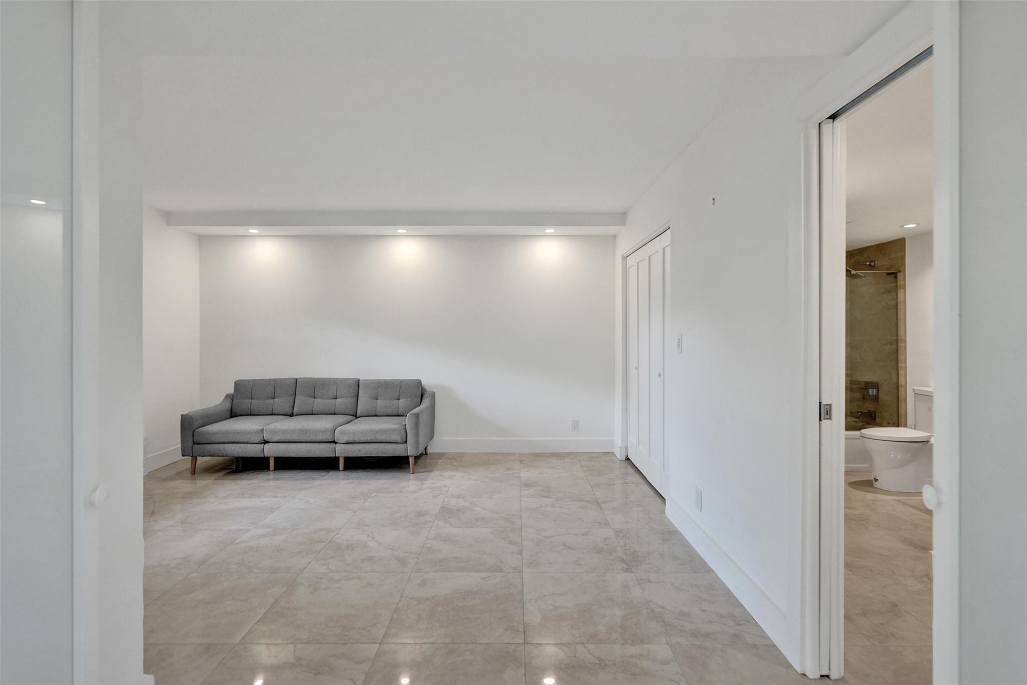 8750 Azalea Ct 103