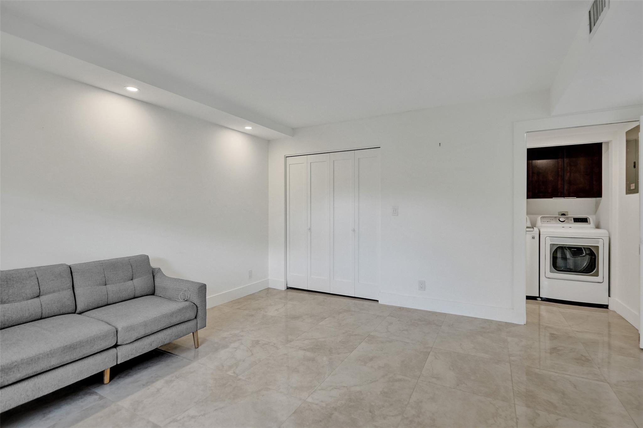 8750 Azalea Ct 103