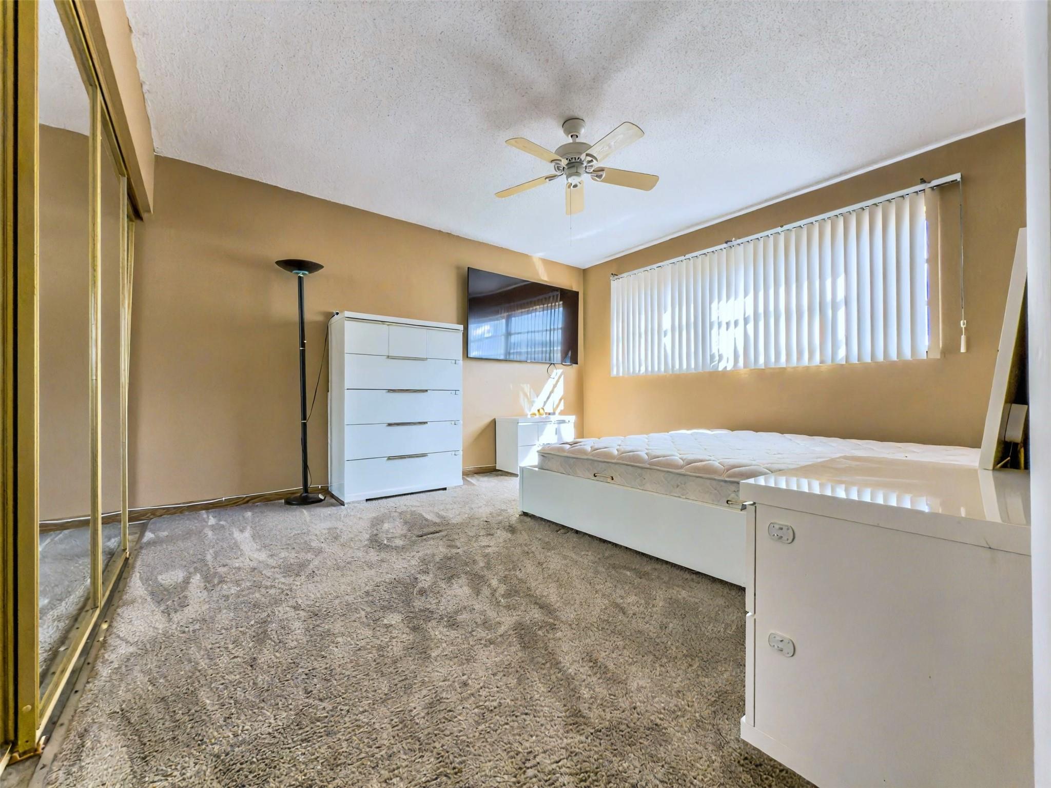 180 NE 12th Ave 12D