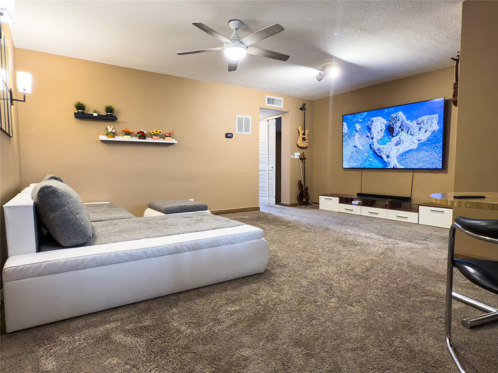 180 NE 12th Ave 12D