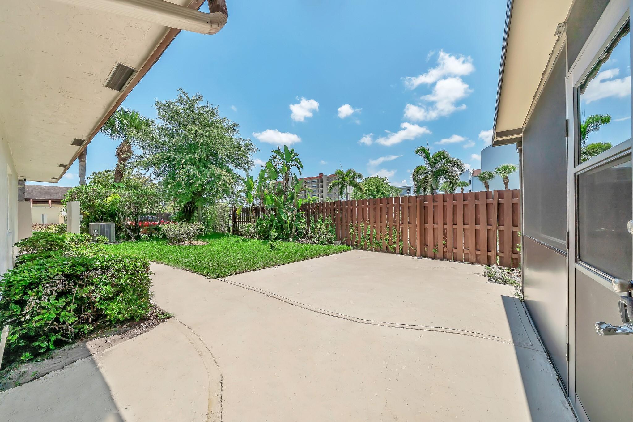 6793 Dupere Ln