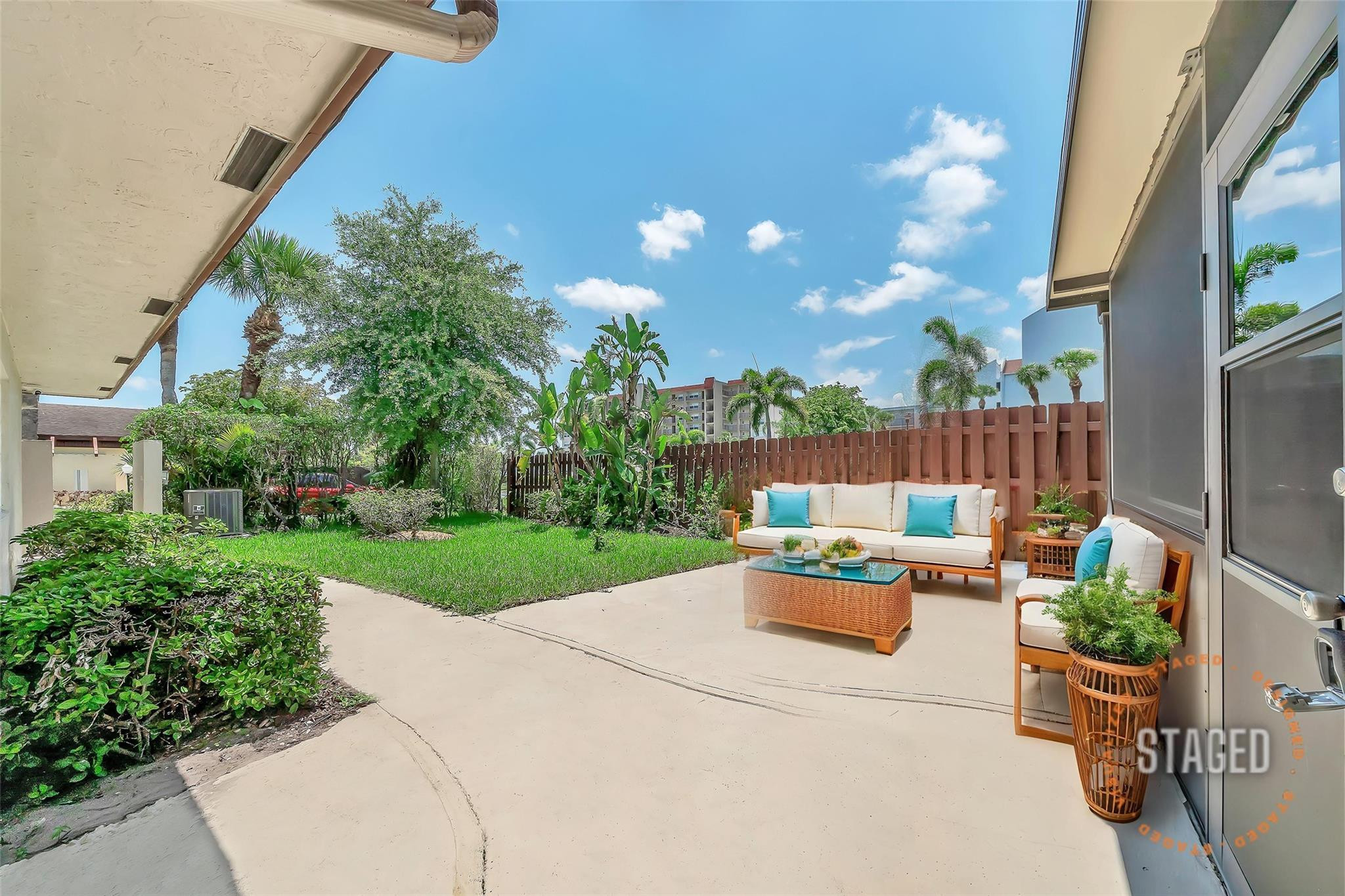 6793 Dupere Ln
