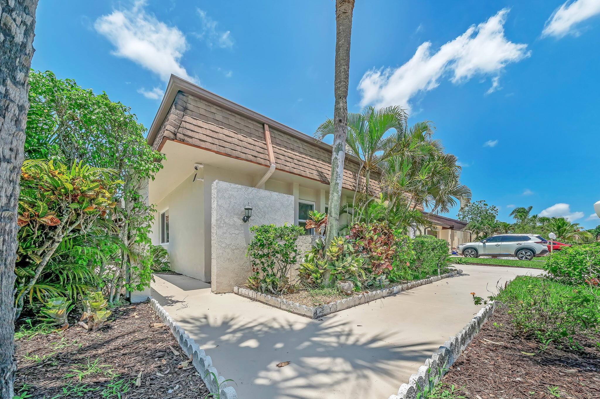 6793 Dupere Ln