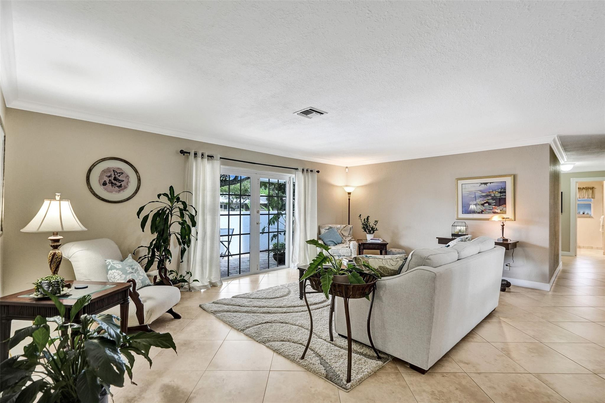 1521 SW 73rd Ave