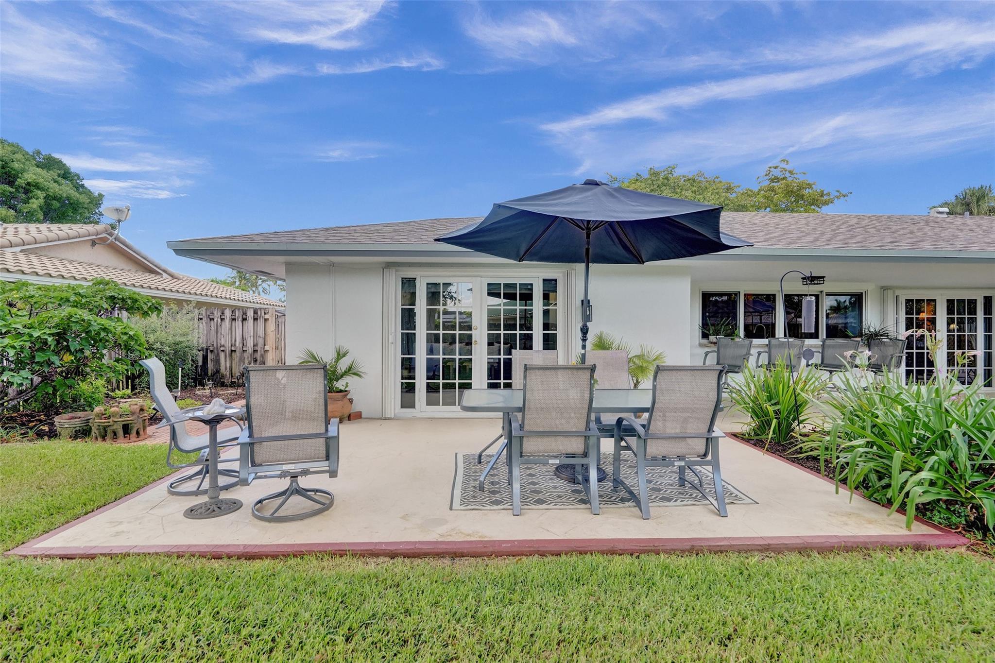 1521 SW 73rd Ave