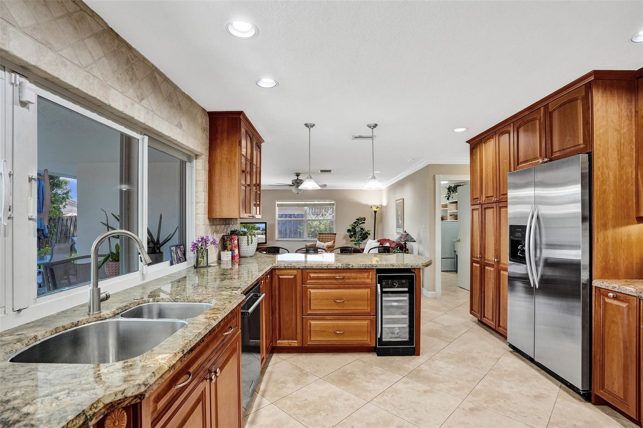 1521 SW 73rd Ave