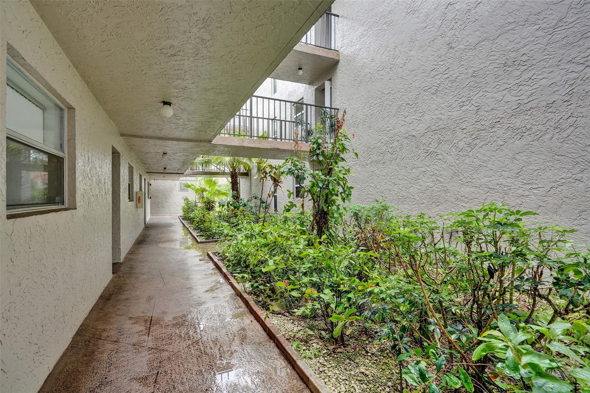 3100 Riverside Dr 109