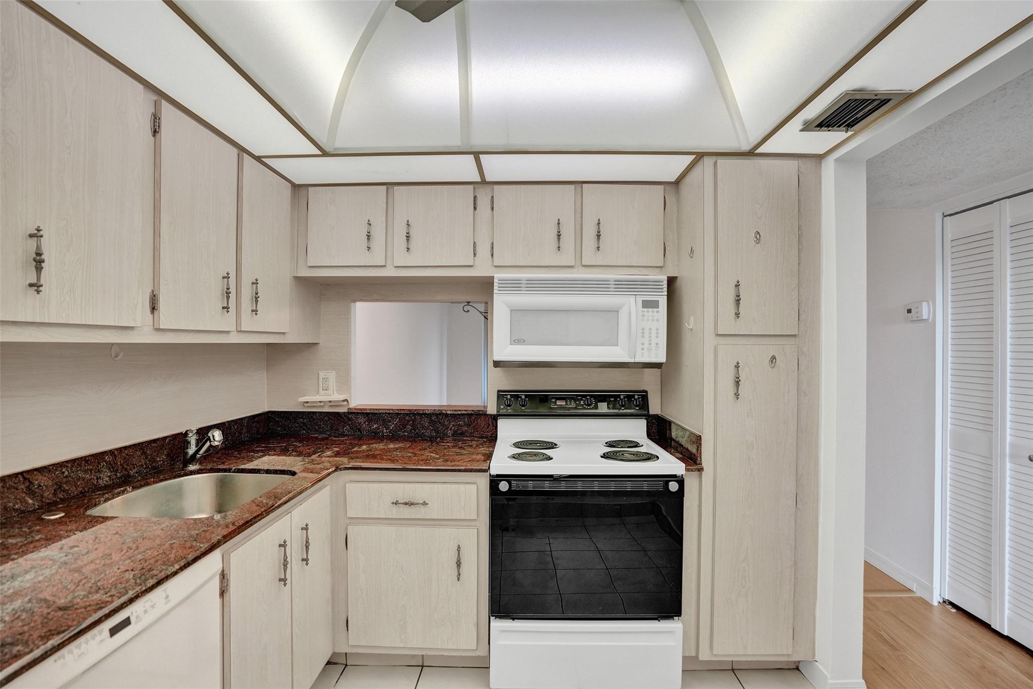 3040 Holiday Springs Blvd 307