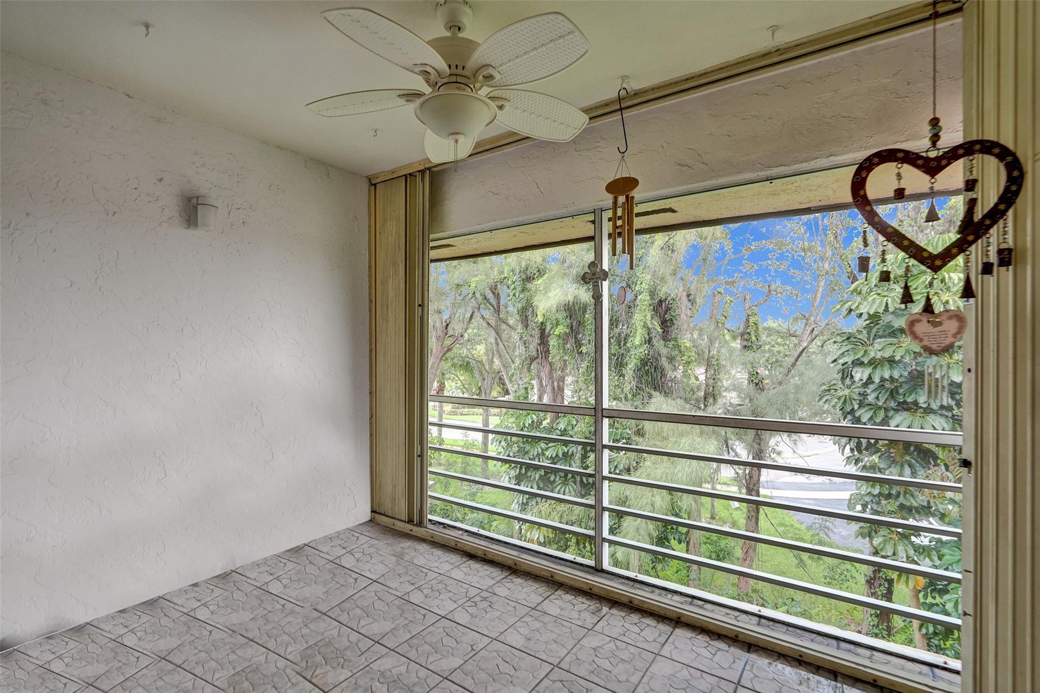 3040 Holiday Springs Blvd 307