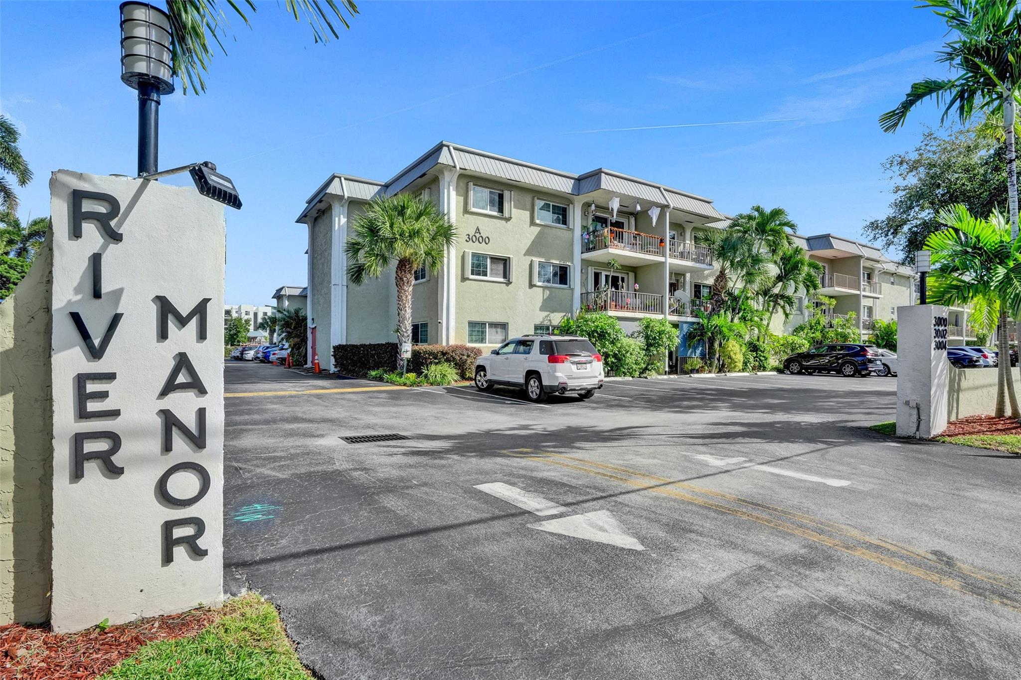 3000 NE 5th Ter 114-A