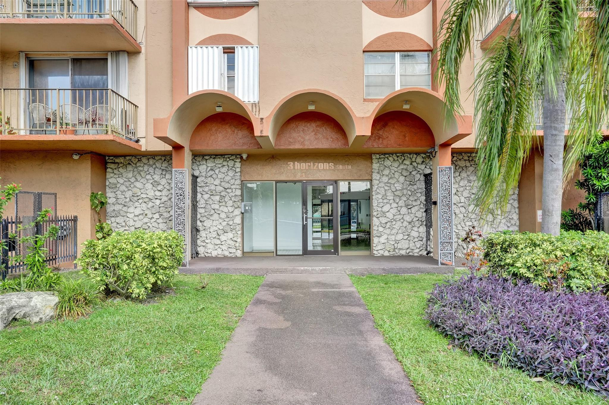 1465 NE 123rd St 714