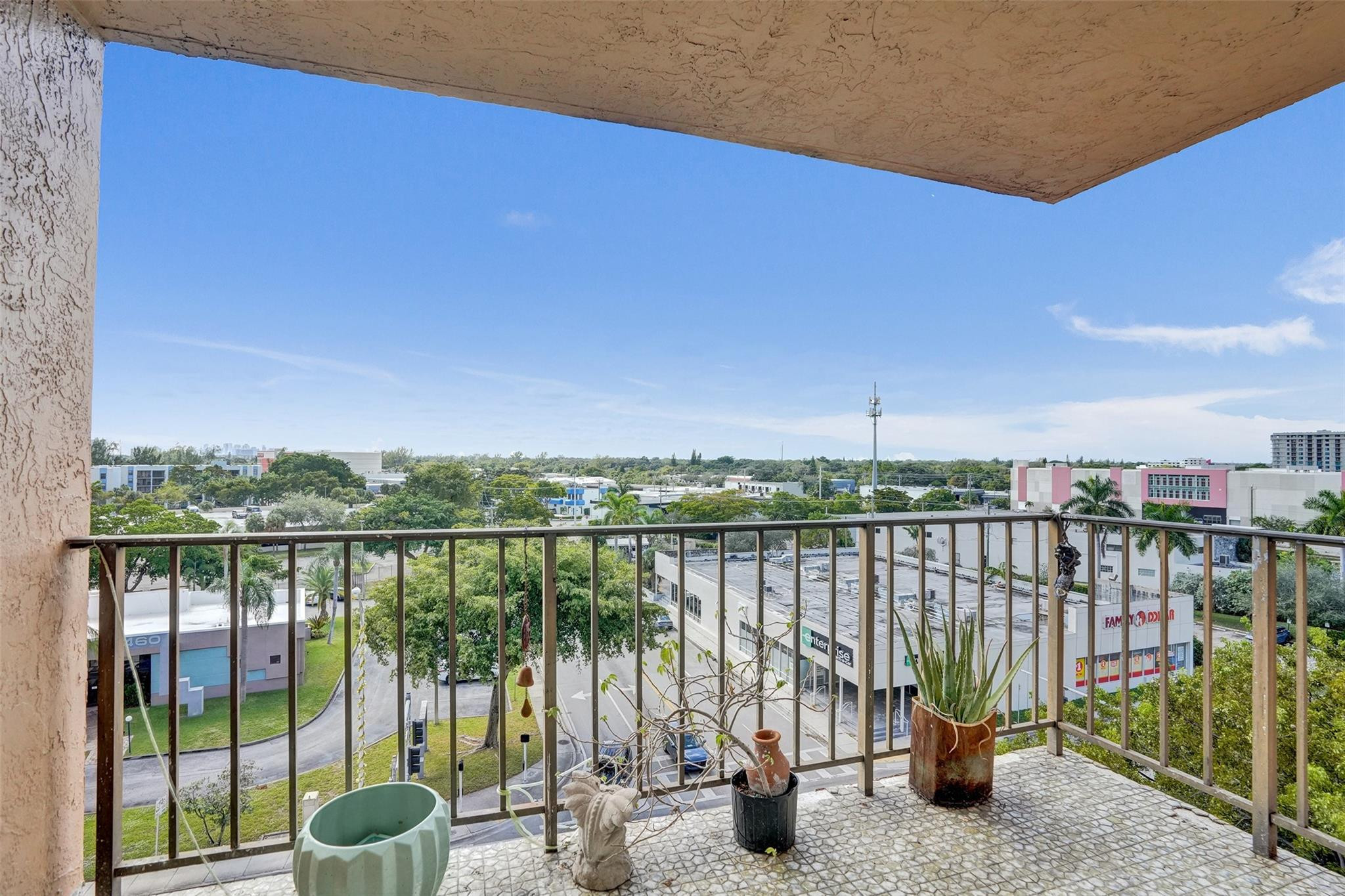 1465 NE 123rd St 714