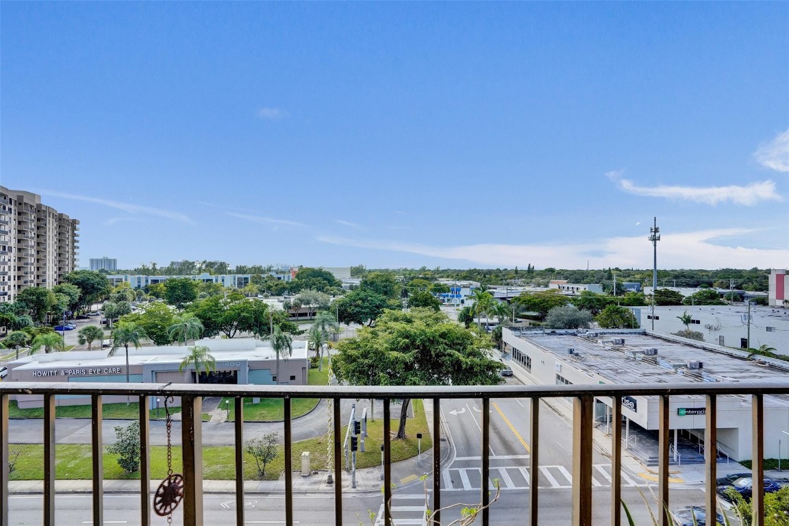 1465 NE 123rd St 714