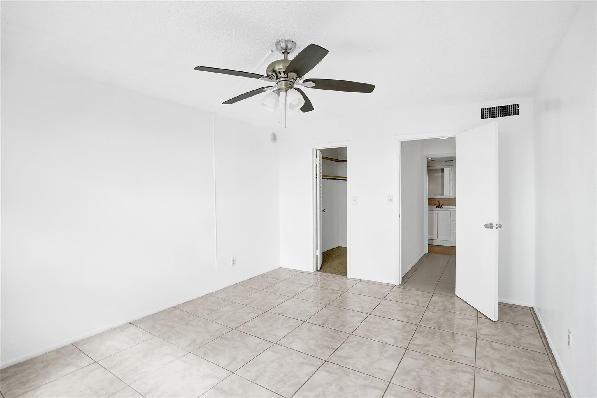 1465 NE 123rd St 714
