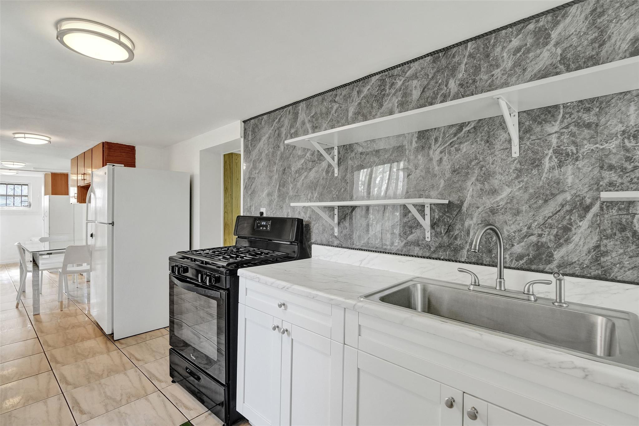 14115 NE 11th Avenue