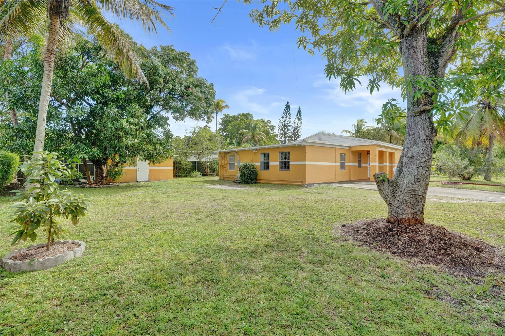 14115 NE 11th Avenue