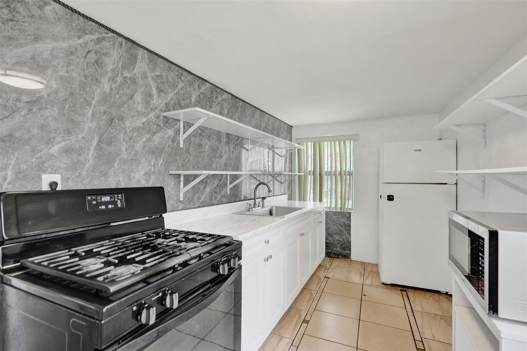 14115 NE 11th Avenue