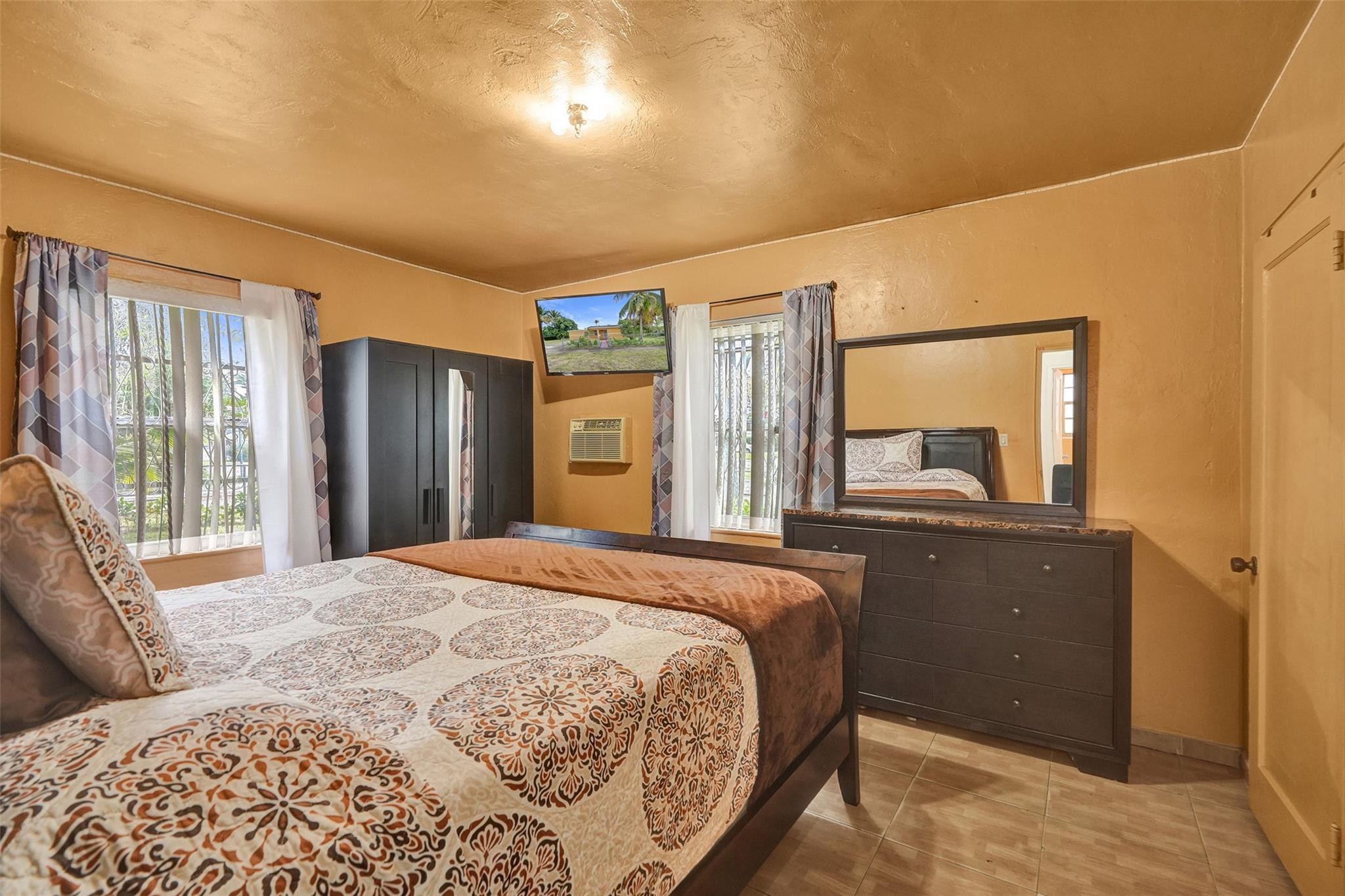 14115 NE 11th Avenue