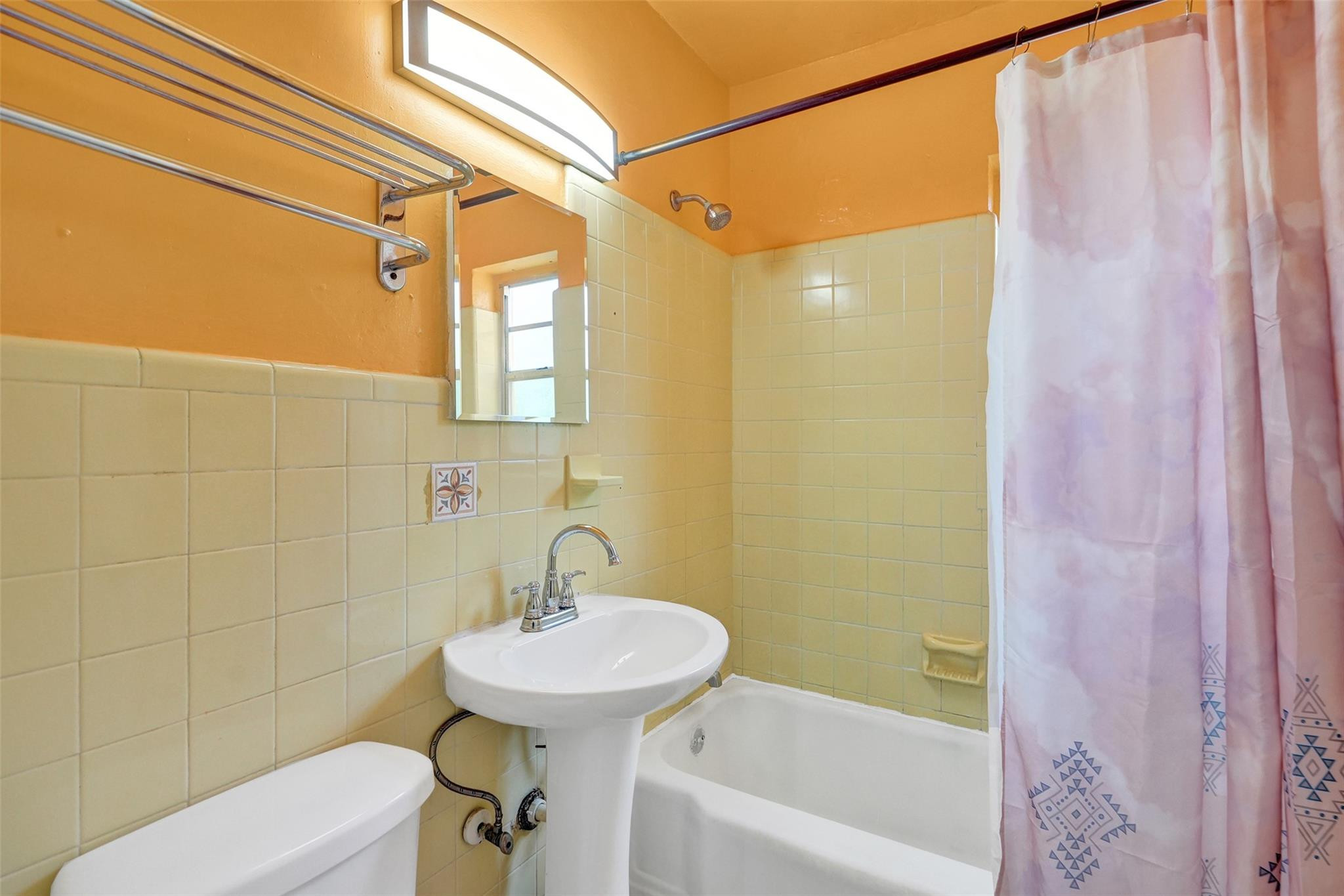 14115 NE 11th Avenue