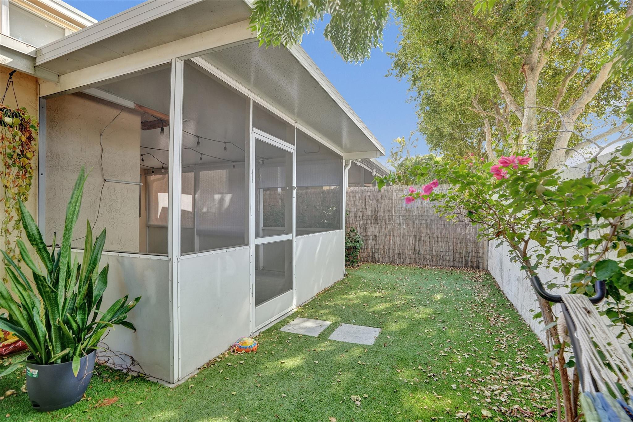 4055 Eastridge Drive