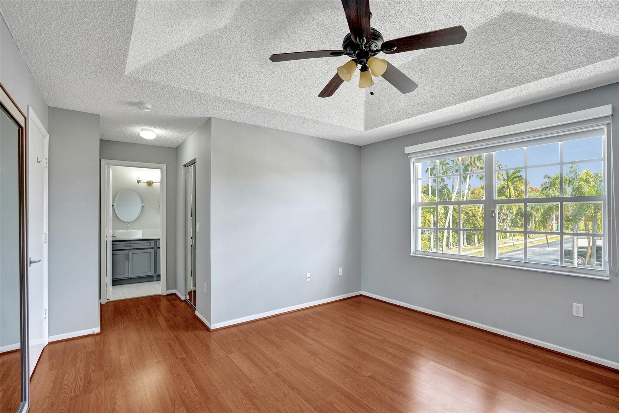 4055 Eastridge Drive