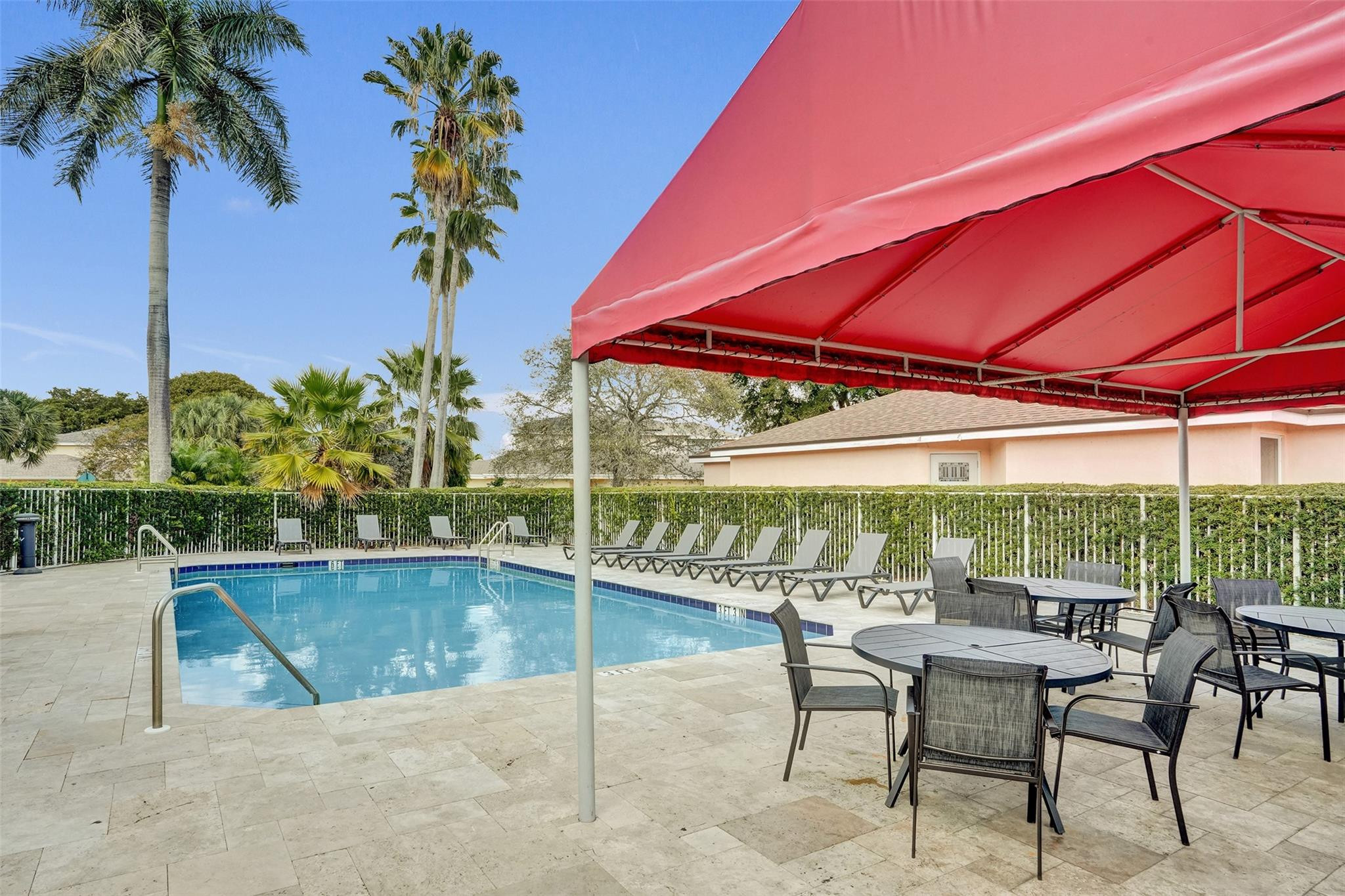 4055 Eastridge Drive