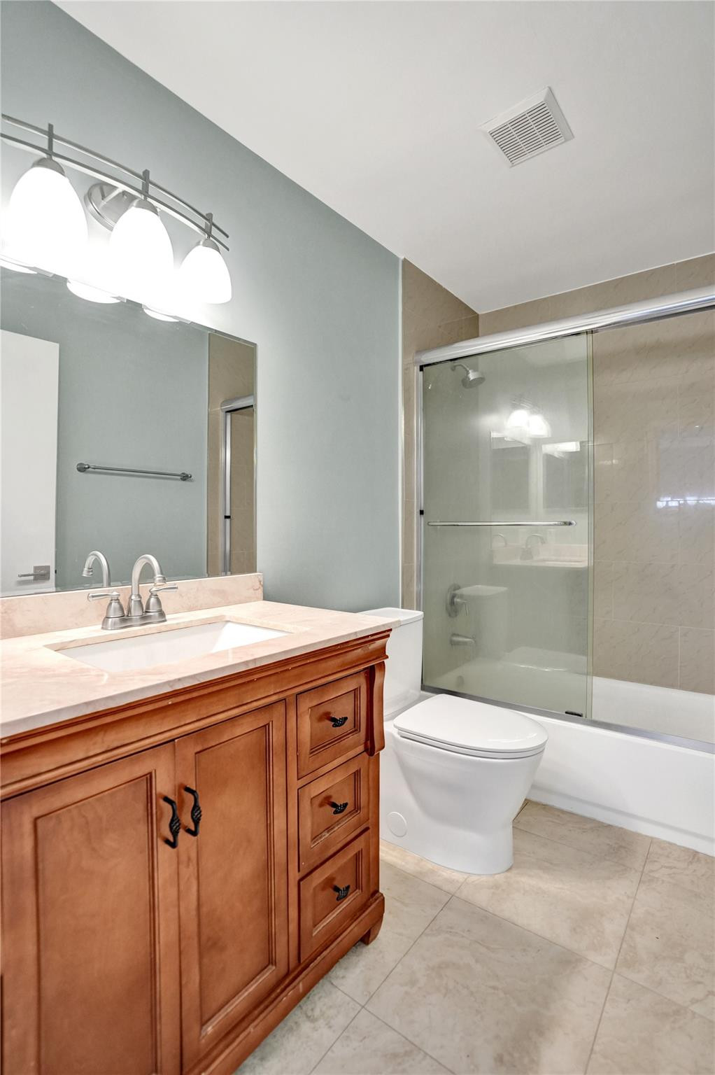 4055 Eastridge Drive