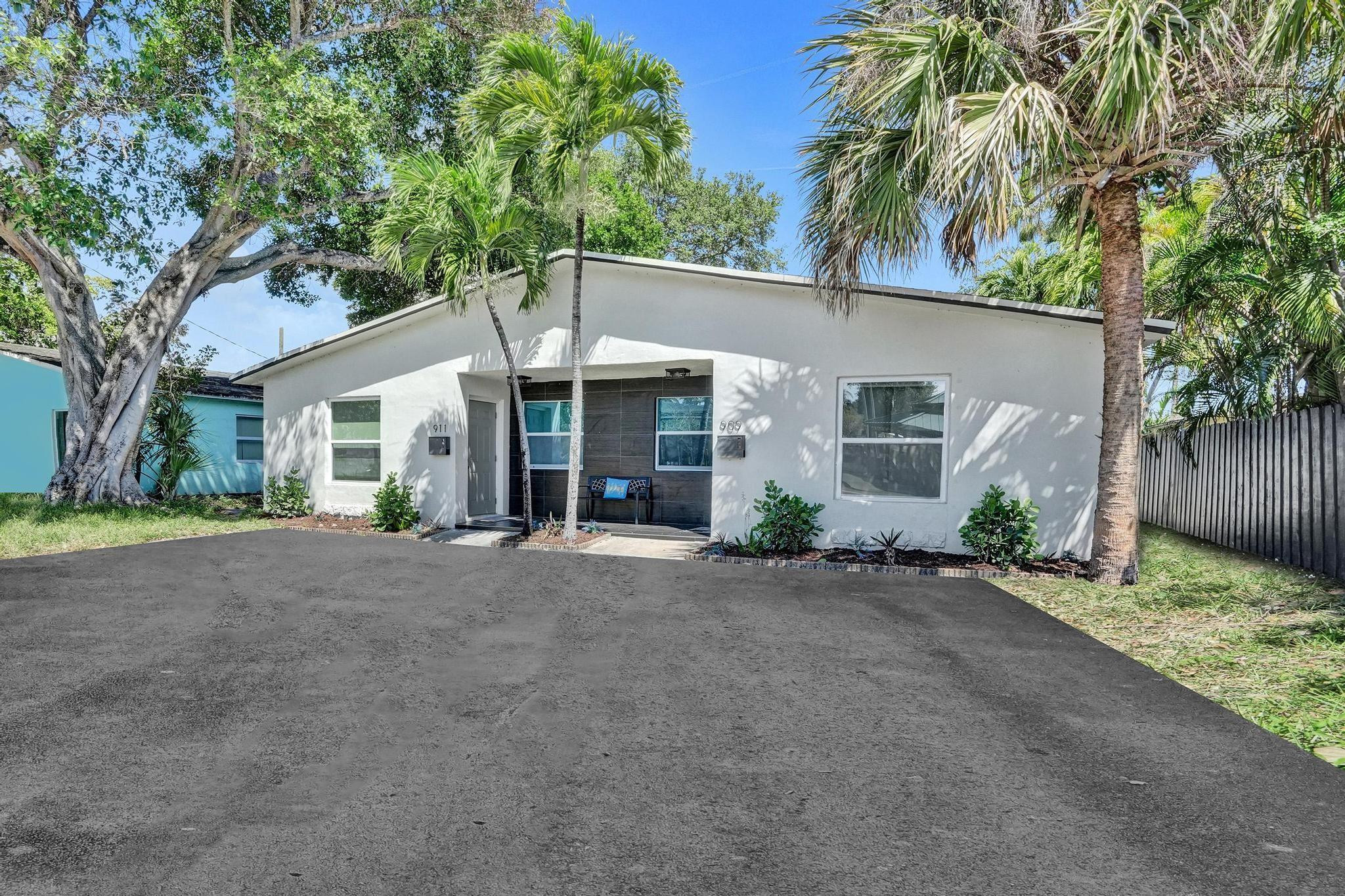 909 SW 16th Street