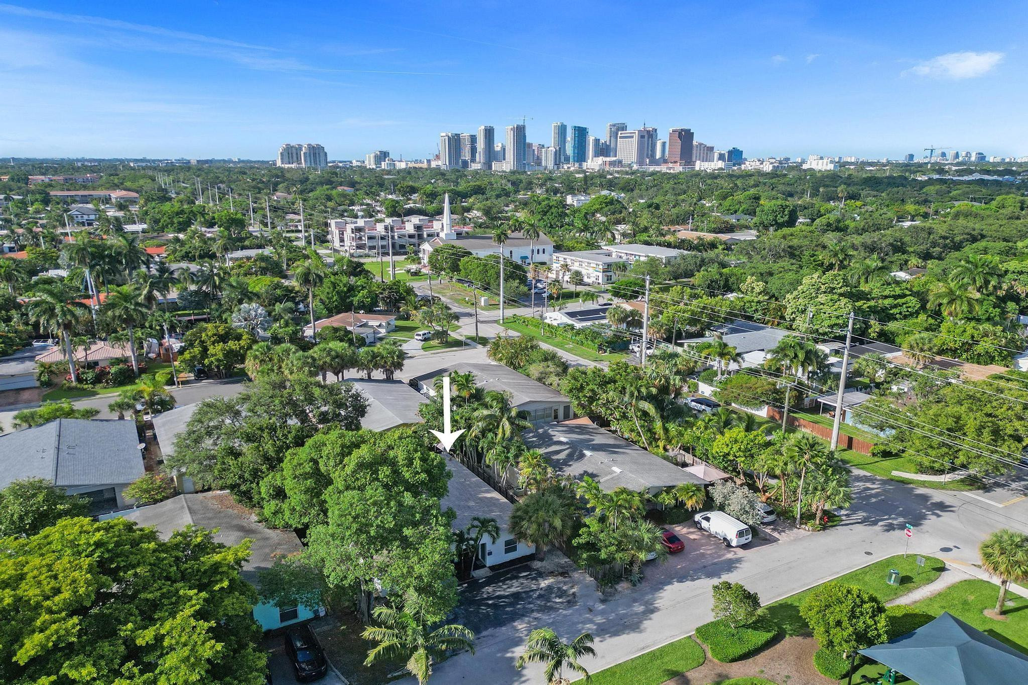909 SW 16th Street