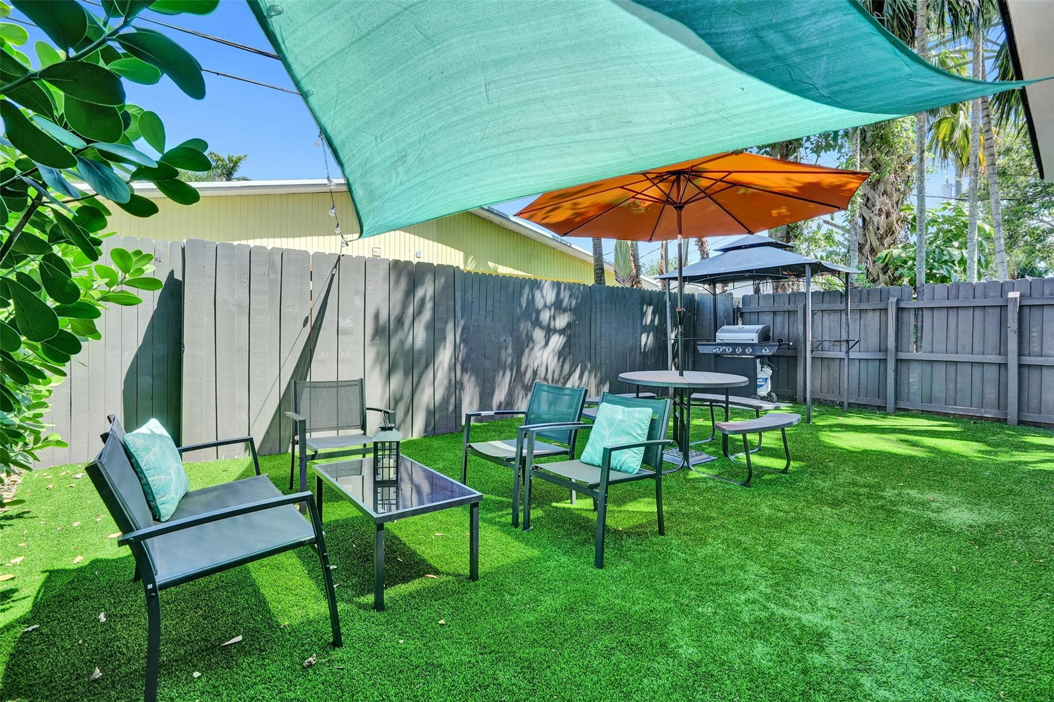 909 SW 16th Street