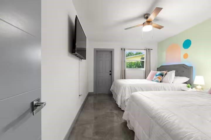 909 SW 16th Street