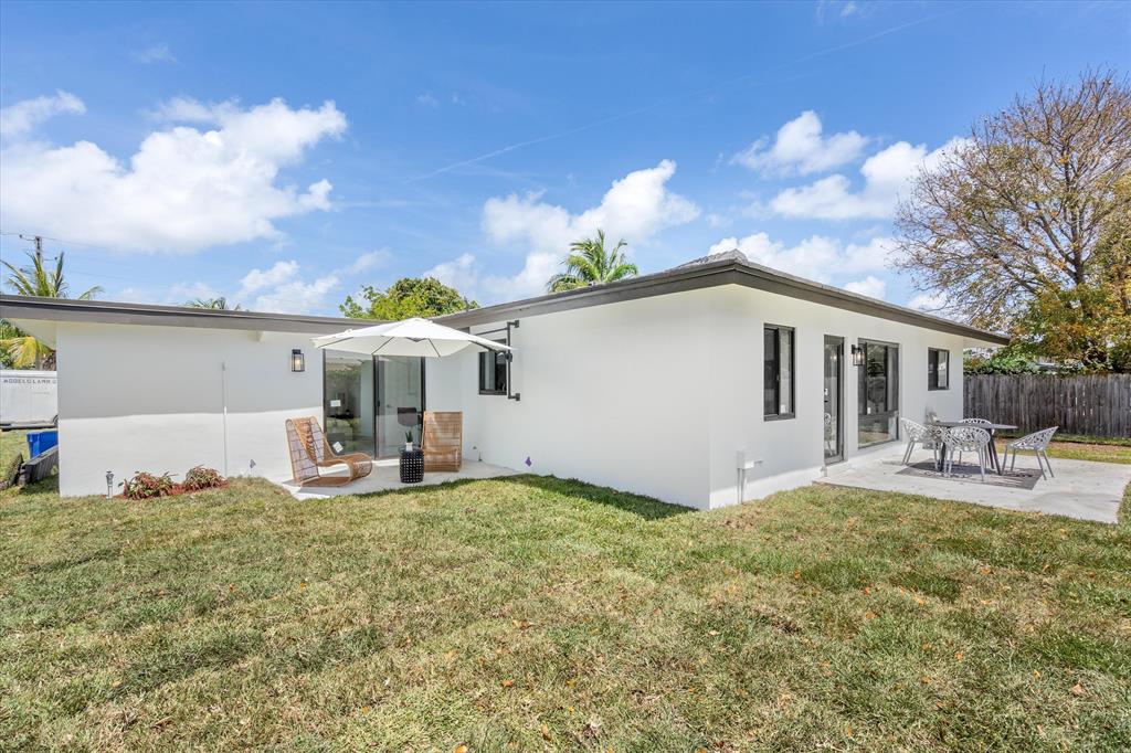 2348 NE 9th Street
