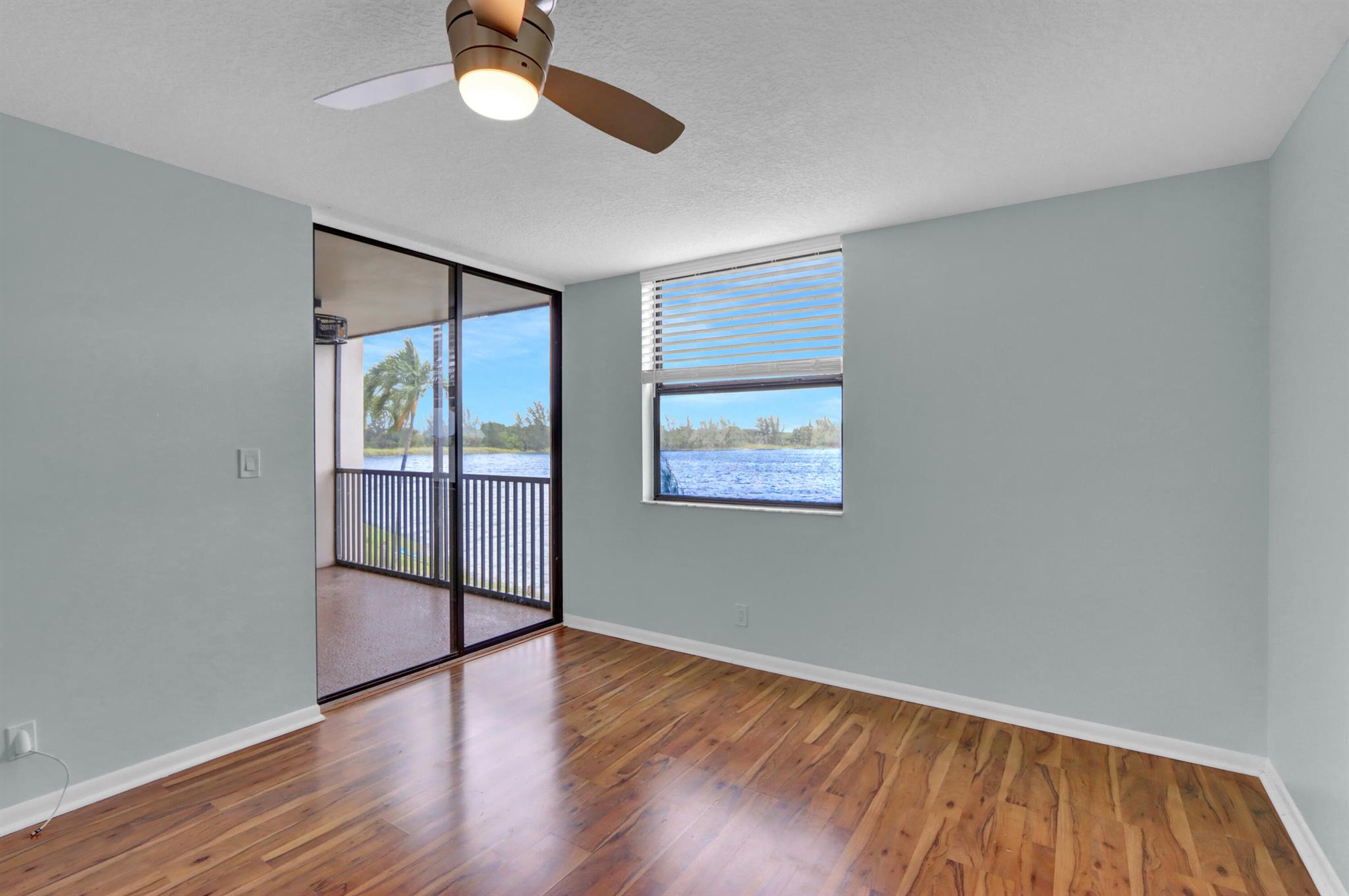 118 Lake Emerald Drive 209