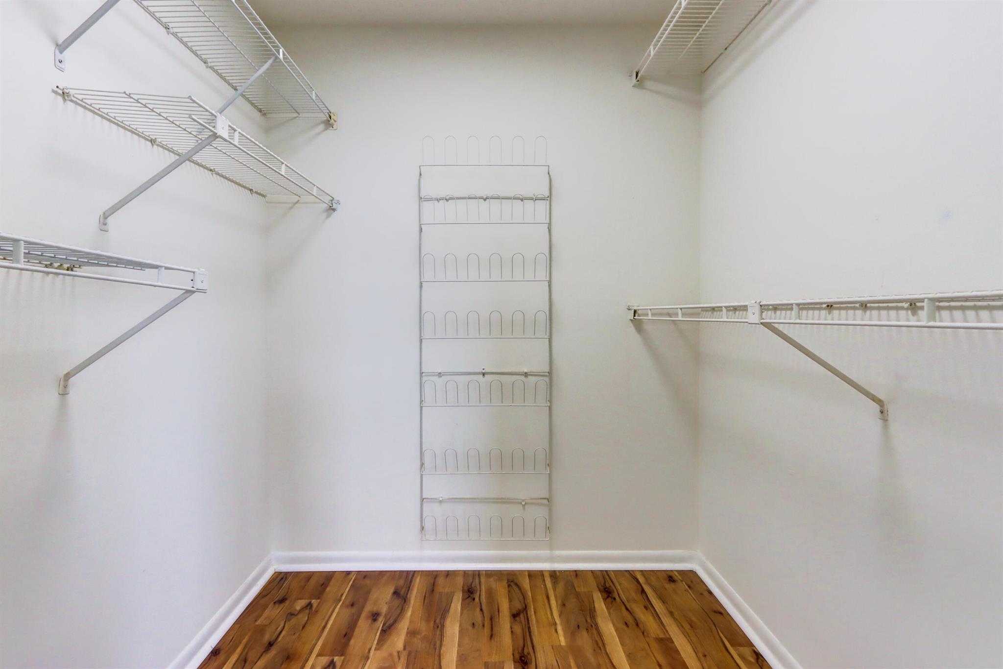 118 Lake Emerald Drive 209