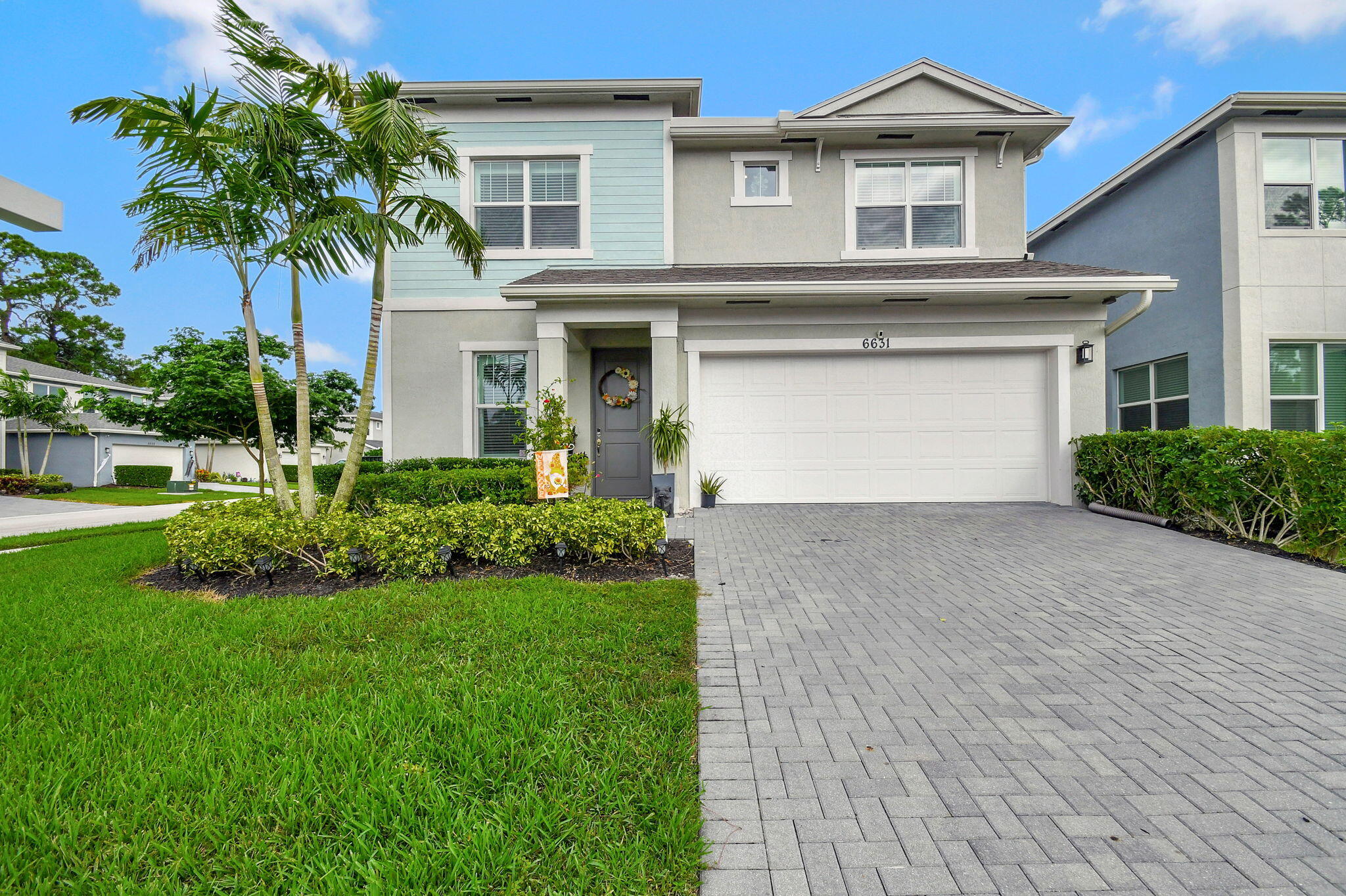 6631 Pointe Of Woods Drive