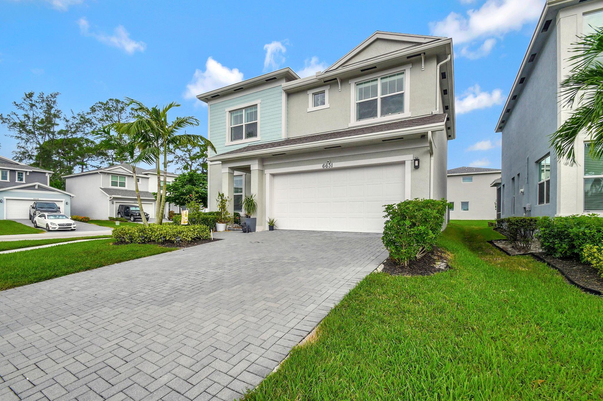 6631 Pointe Of Woods Drive