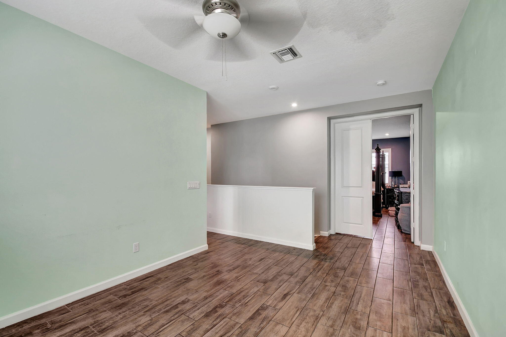 6631 Pointe Of Woods Drive