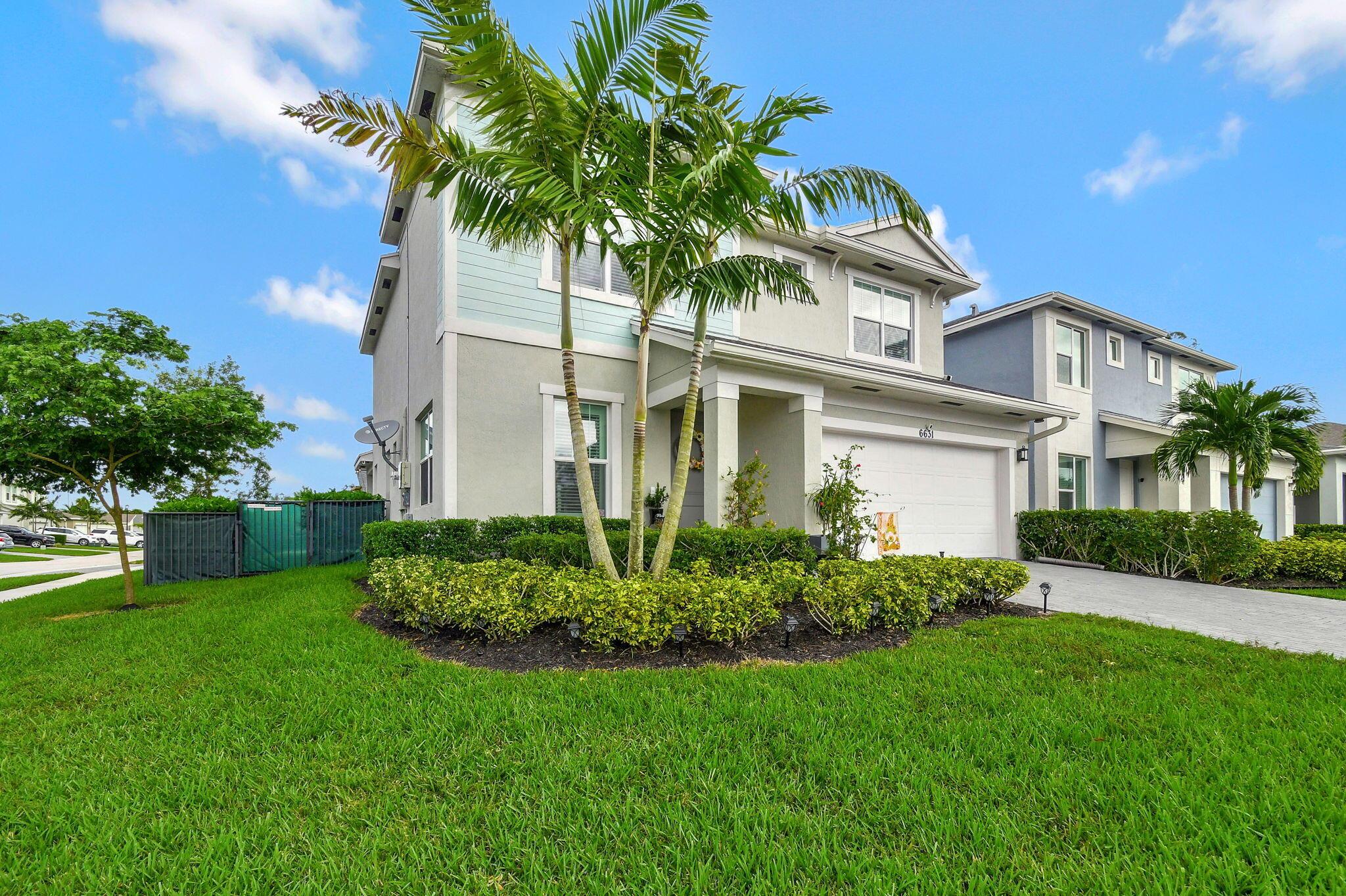6631 Pointe Of Woods Drive