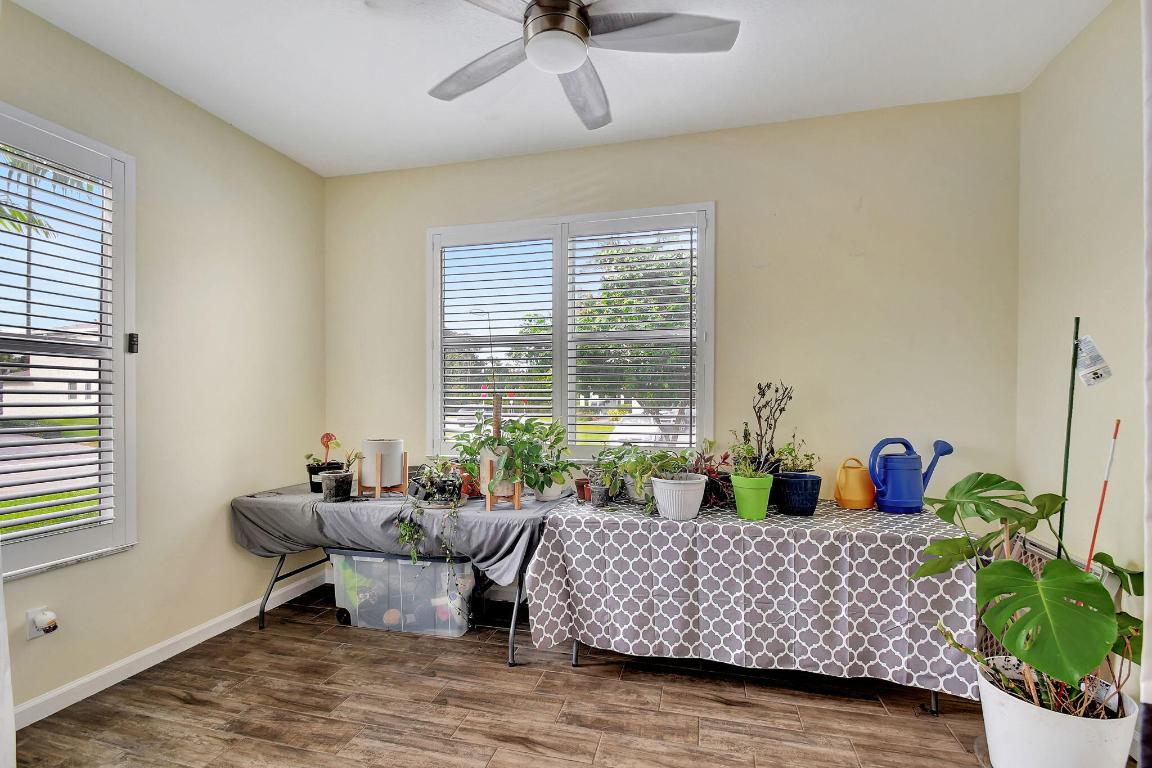 6631 Pointe Of Woods Drive