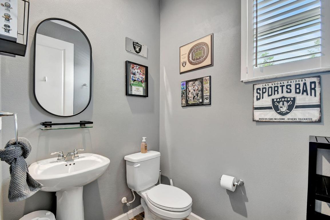 6631 Pointe Of Woods Drive