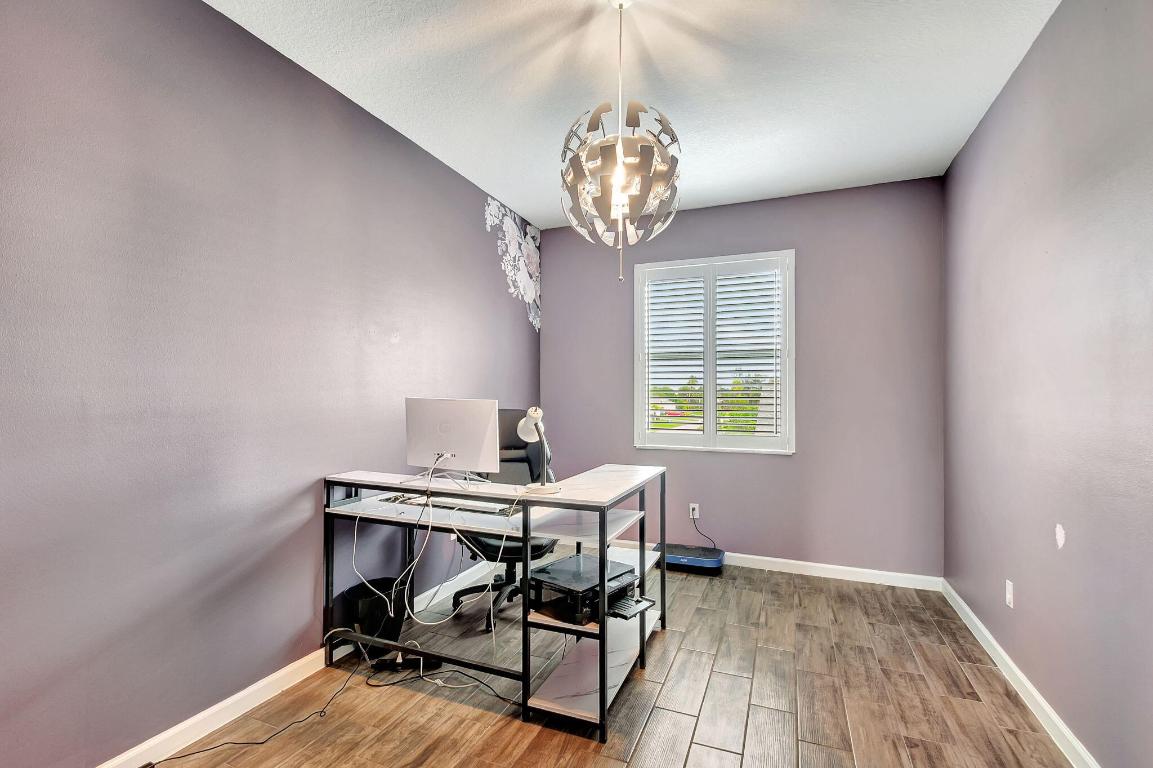 6631 Pointe Of Woods Drive