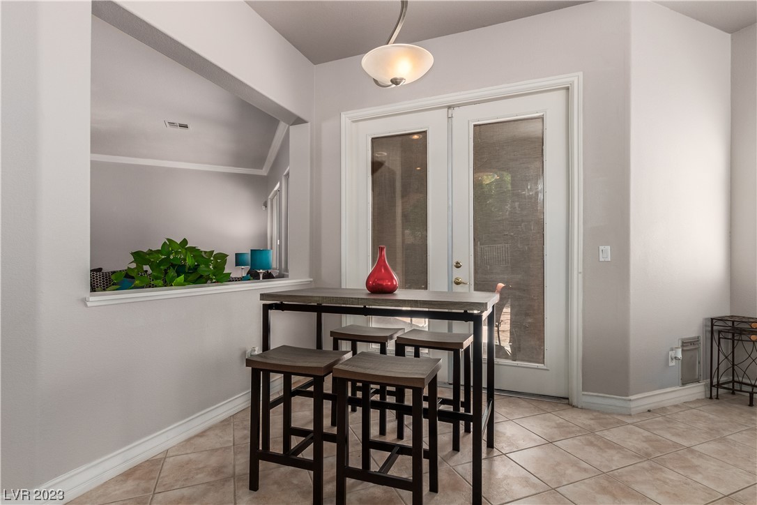 2727 Cool Lilac Avenue